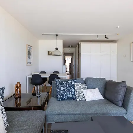 Apartment Golf Lo 0506 Met Garage *
