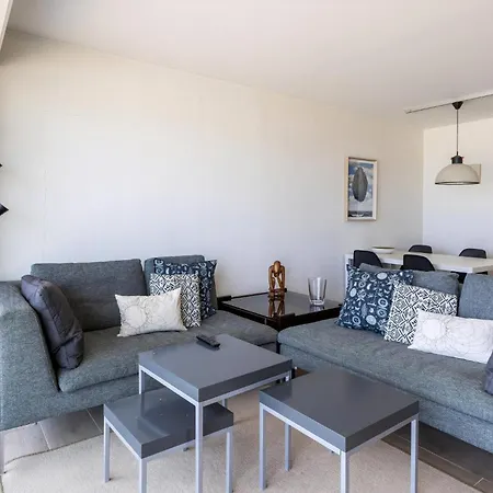 Golf Lo 0506 Met Garage Apartment *