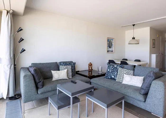 Golf Van Lo 0506 Met Garage Lejlighed *